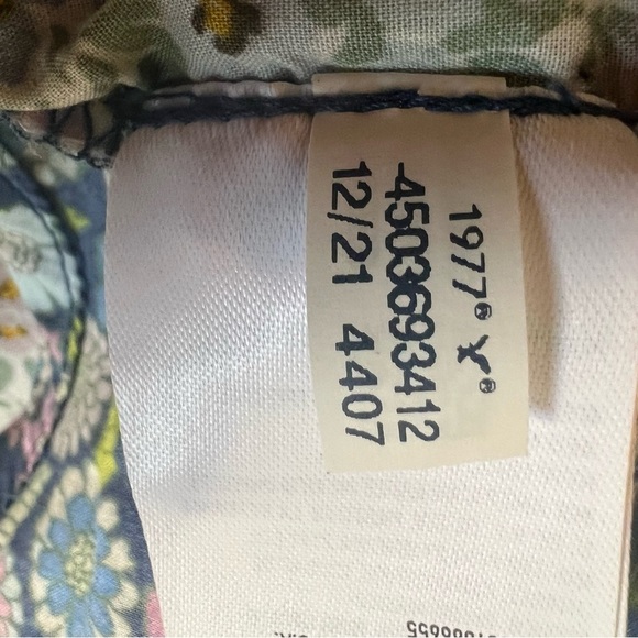 AE Oversized Resort Shirt Button Down Ditzy Floral Patchwork Pink Blue Size M - Picture 8 of 10